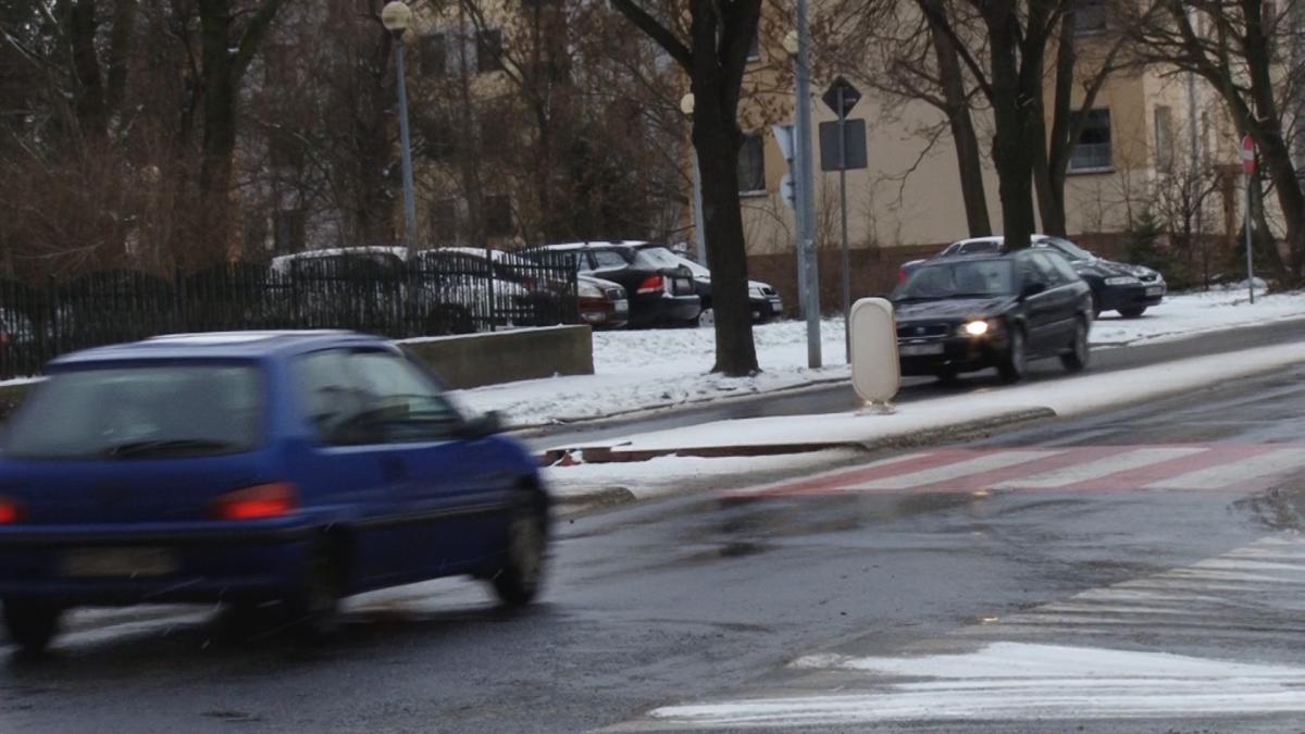 Policjanci zwracali uwagę na pieszych