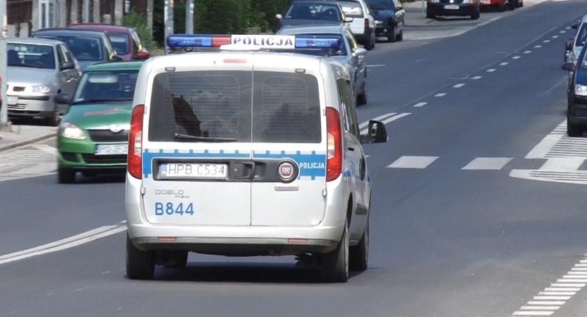 Ukradł w sklepie oliwę i skarpetki, a ochroniarzowi groził śmiercią