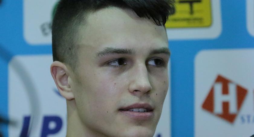 Skrzydłowy Siódemki Miedź ocenia derby i braterską rywalizację [TV]