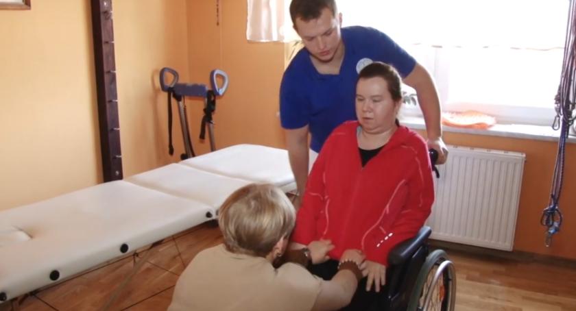 Legniczanka potrzebuje pieniędzy na sprzęt do rehabilitacji