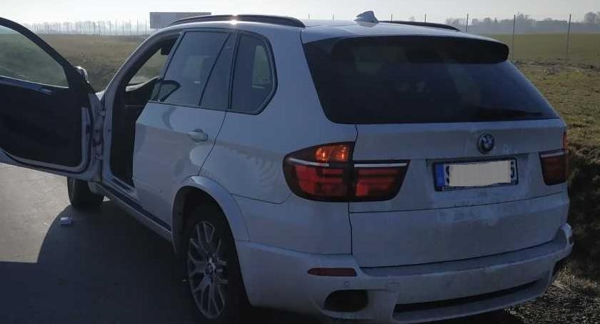 Pogranicznicy z Legnicy odzyskali luksusowe BMW warte 300 tys. zł