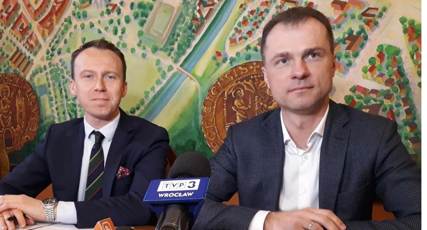 Radni PO: „Prezydent jest złośliwy. Wziął legniczan jako zakładników”