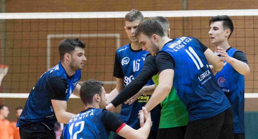 Siatkarze Ikara rozpoczynają batalię o utrzymanie się w 2. lidze