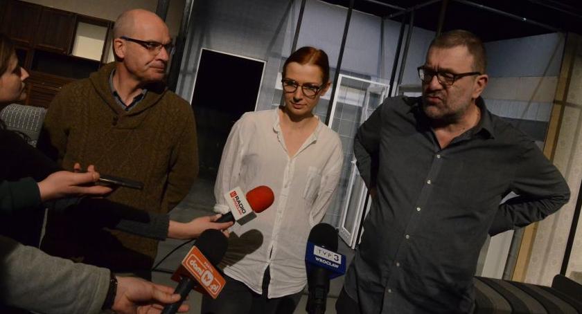 Koniec spektaklu. Urząd miasta przelał teatrowi pieniądze na premierę
