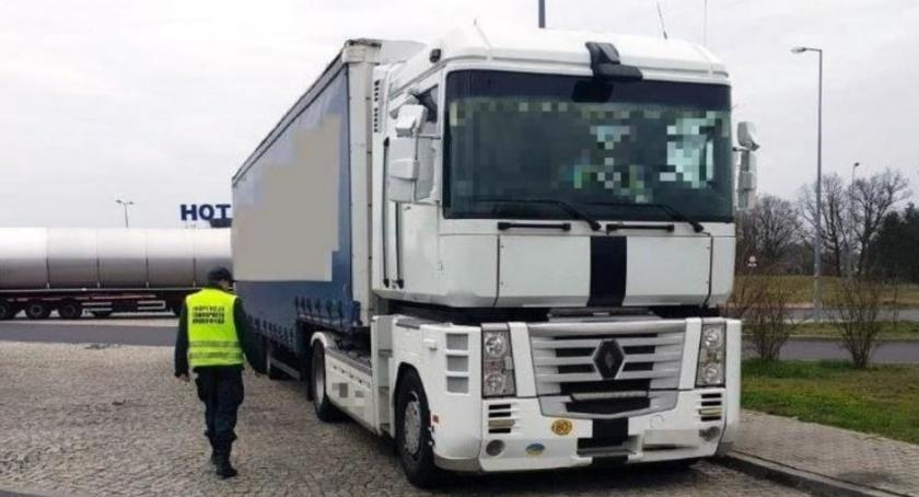 Funkcjonariusze ITD zatrzymali pod Legnicą ukraińskiego kierowcę