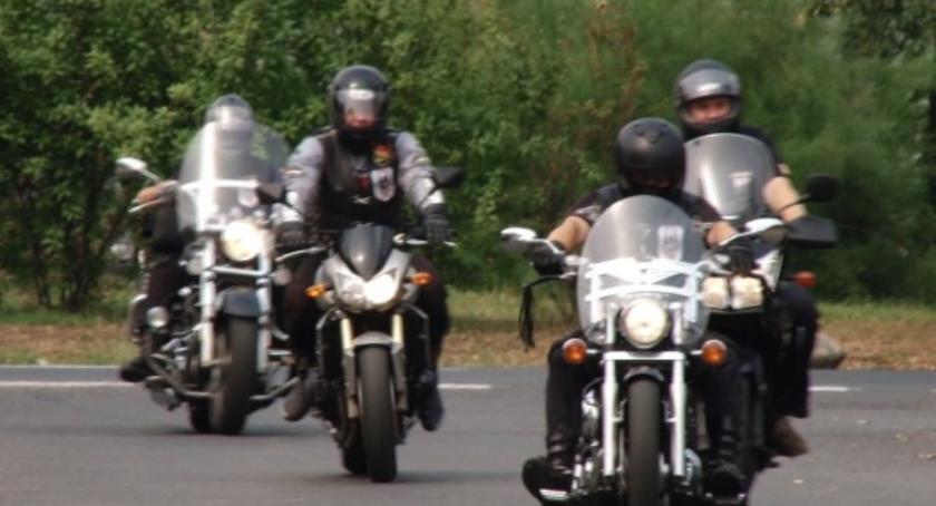 Sezon motocyklowy rozpoczęty. Policja apeluje o rozwagę!