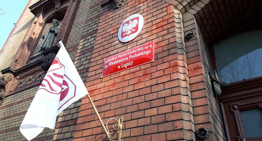Strajk nauczycieli. Szkoły w Legnicy zamknięte, lekcje odwołane