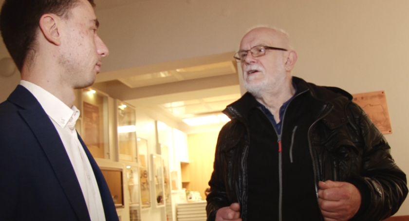 Rysunki legnickich Piastów autorstwa Henryka Jana Bacy w Legnickim Polu