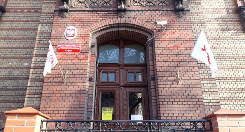 Dolnośląski kurator oświaty prosi nauczycieli o zawieszenie strajku