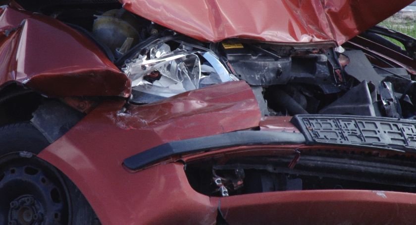 Wypadek na drodze S3. Zderzyły się dwa samochody osobowe