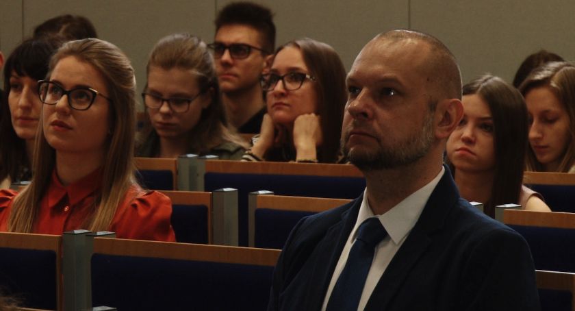 Kwadrans Akademicki: III Ogólnopolska Konferencja Młodych Medyków i milion od ministra