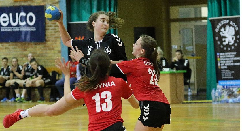 Szczypiornistki UKS Dziewiątka w ćwierćfinale Pucharu ZPRP