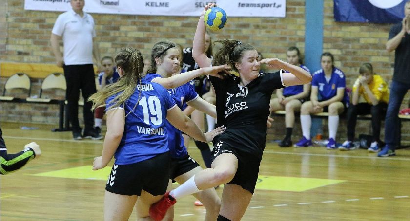 Piłkarki ręczne UKS Dziewiątka w finale mistrzostw Polski! [FOTOGALERIA]
