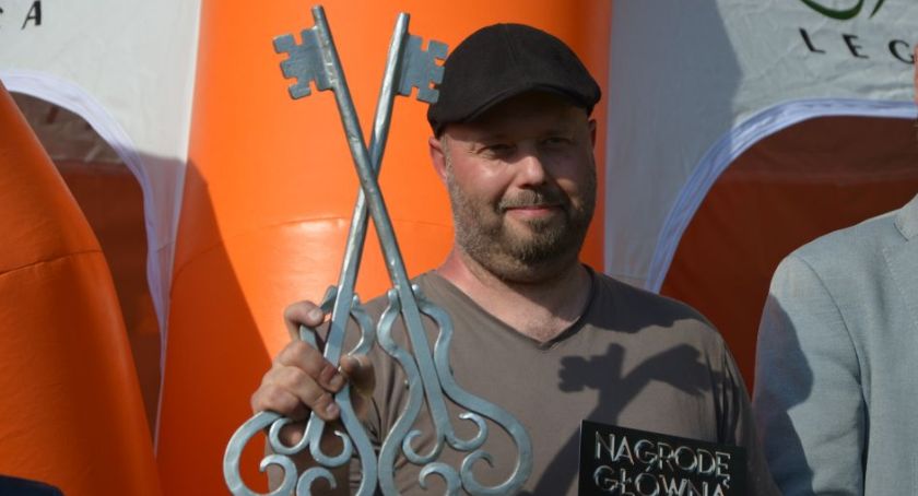 Kowal ze Strzegomia wykuł klucze do Legnicy [FOTOGALERIA[