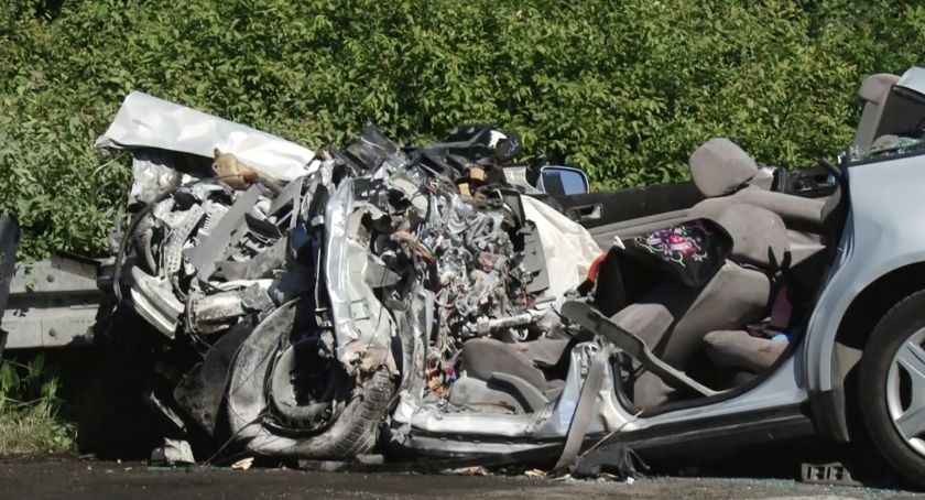 Wypadek przy zjeździe na autostradę. Uwaga! Obowiązują objazdy