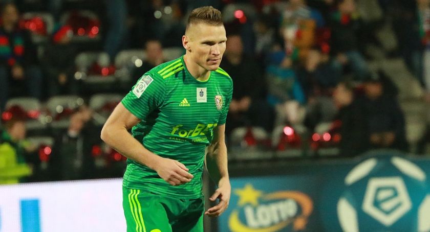 Transferowy sukces Miedzi. Po 13 latach Robak wraca do Legnicy! 