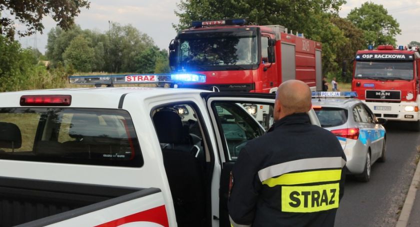 9 jednostek straży pożarnej zmagało się z pożarem przy ul. Koskowickiej [FOTO]
