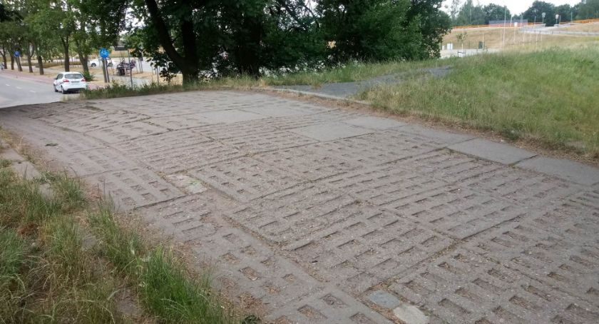 Co w sprawie problemu z wejściem do legnickiego parku? 