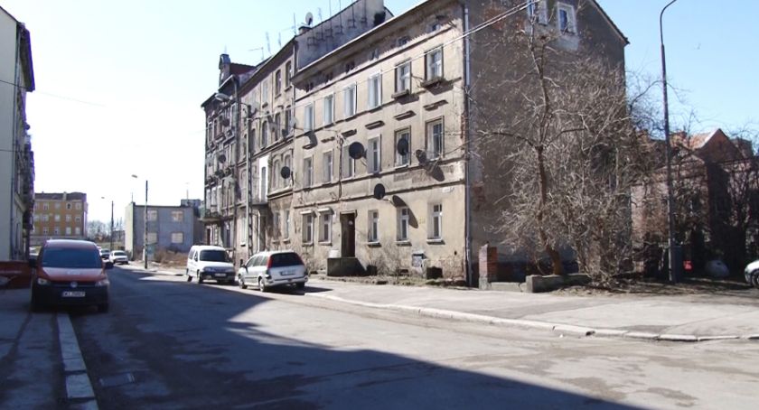 Zakaczawie czy Kartuzy? Której nazwy dzielnicy używać?