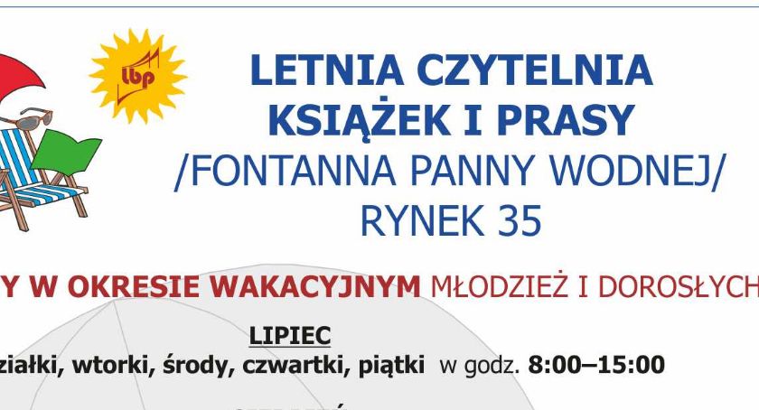 Na rynku otwarto plenerową czytelnię z leżakami 