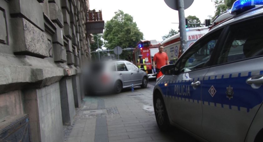 Wypadek autobusu i 3 samochodów w centrum. Ruch jest sparaliżowany!