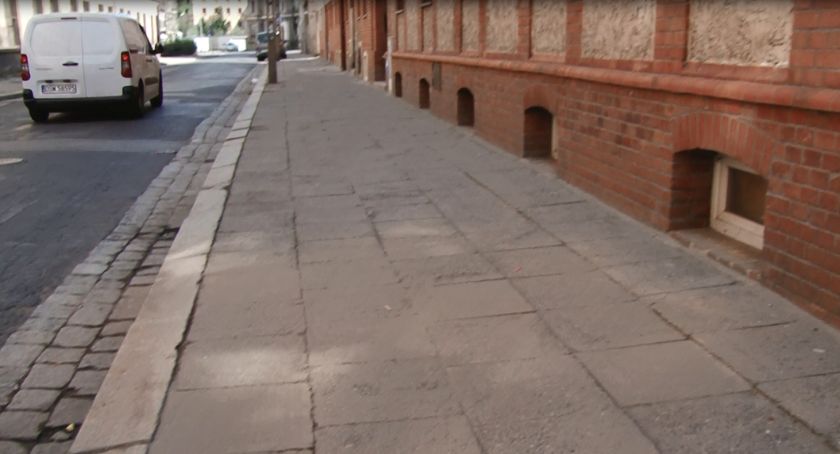 Kobieta wypadła z okna. Prokurator bada przyczyny jej śmierci
