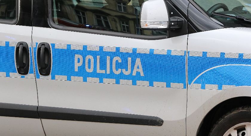 Naćpany kierowca Volkswagena wpadł przy lotnisku na policyjny patrol