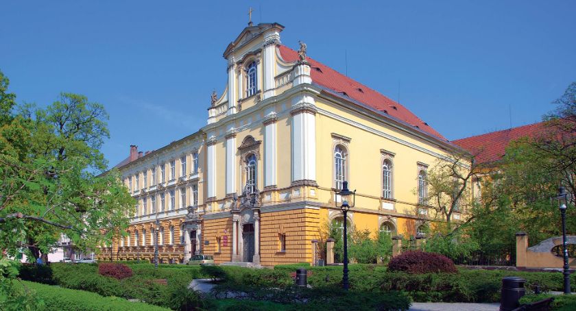 Ratusz ogłosił dyrektorski konkurs. Kto będzie rządził I LO?