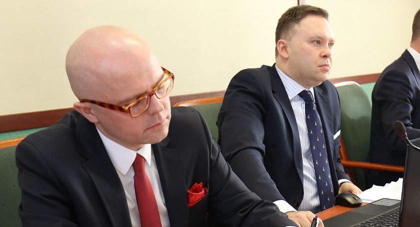 Radni PiS szykują oświadczenie ws. wyrzucenia ich z partii