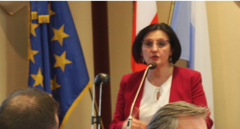 W I LO bez zmian. Halina Tamioła zostaje w dyrektorskim gabinecie