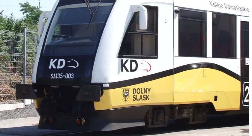 Tragedia na torach. Pociąg śmiertelnie potrącił kobietę