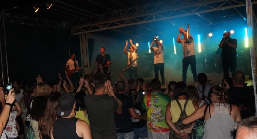 Festiwal reggae nad kunickim jeziorem rozbujał publikę [FOTO]