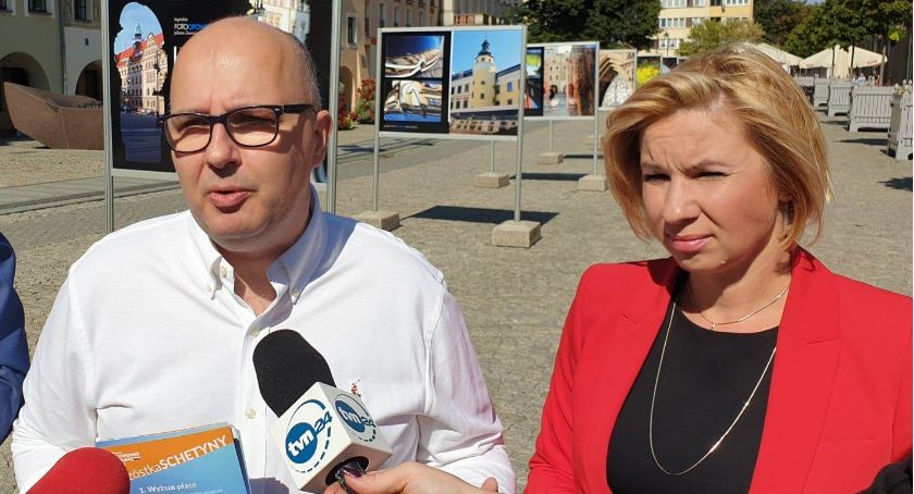 Kropiwnicki i Stępień o niższych podatkach i wyższych pensjach