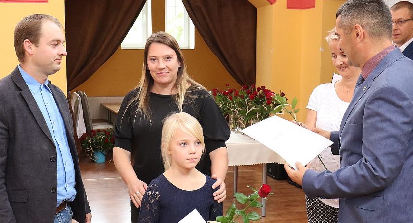 Najzdolniejsza młodzież z gminy Legnickie Pole nagrodzona przez wójta