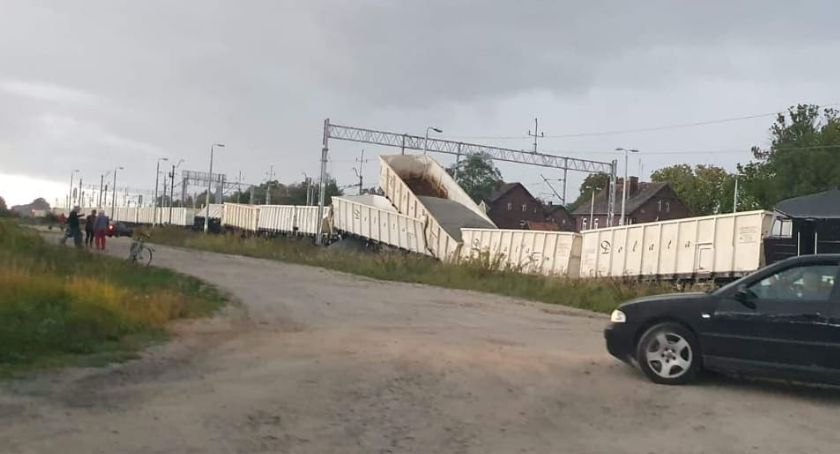 Wykoleił się pociąg. Z Legnicy do Wrocławia nie pojedziemy [FOTO]
