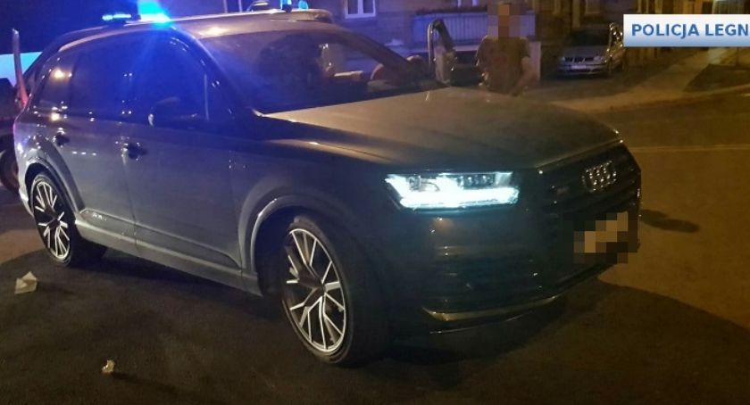 Policjanci z Legnicy zatrzymali szajkę złodziei i odzyskali kradzione Audi