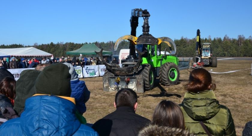 Takiej imprezy jeszcze w Legnicy nie było. Forest Show na lotnisku!