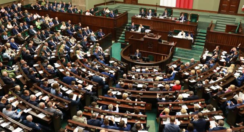 OFICJALNIE: PKW policzyła wszystkie głosy. Kto został posłem