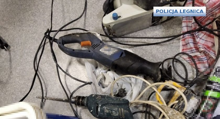 Policja zatrzymała 25-letniego pasera działającego na terenie Legnicy
