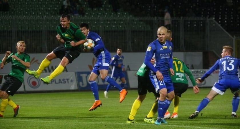 Od 0:2 do 2:2. Miedź wyszarpała bardzo ważny punkt na Śląsku