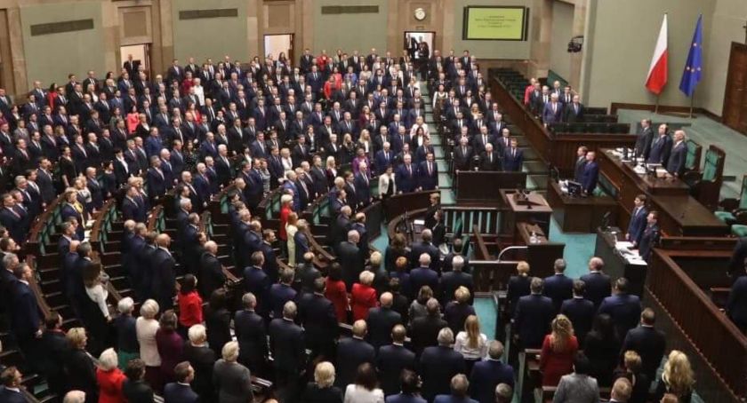 Rozpoczęła się nowa kadencja Sejmu. Elżbieta Witek marszałkiem