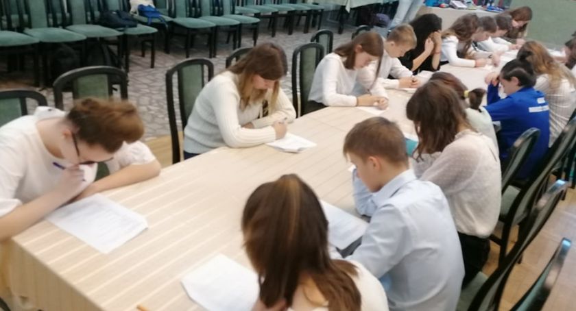 Legnickie dzieci o nałogach, chorobach i skutkach uzależnień [ZDJĘCIA]