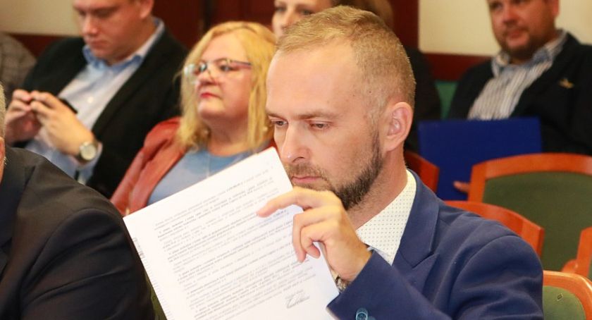 Wiceprezydent Legnicy zapewnia, że nie jest antyszczepionkowcem