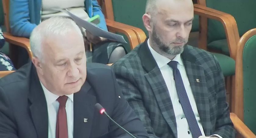 Klamka zapadła. Podwyżka podatku śmieciowego i od nieruchomości w Legnicy