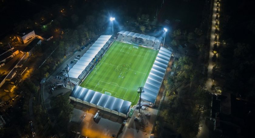 OSiR zakończył inwestycję. Na Stadionie im. Orła Białego będzie jaśniej