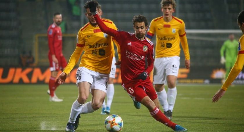 Miedź szczęśliwie zameldowała się w ćwierćfinale Pucharu Polski!