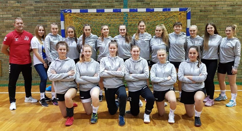 Juniorki odbiorą medale, seniorki powalczą o drugoligowe punkty