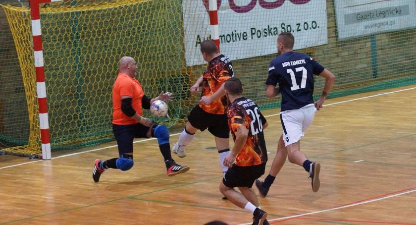 Legnicka Liga Halowa Saller Cup: w sobotę gra II liga, w niedzielę I liga