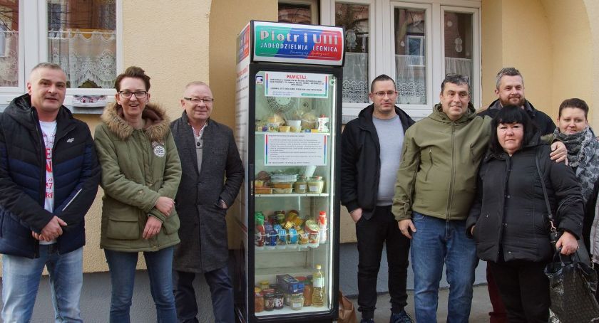 Pierwsza społeczna lodówka w Legnicy włączona! [ZDJĘCIA] 