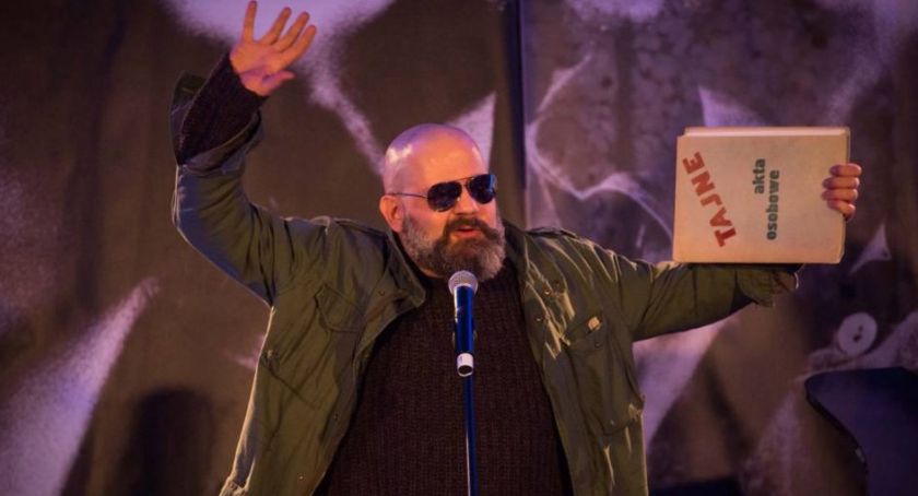 Koncert kolęd i pastorałek w wykonaniu legnickich aktorów, chórów i orkiestry